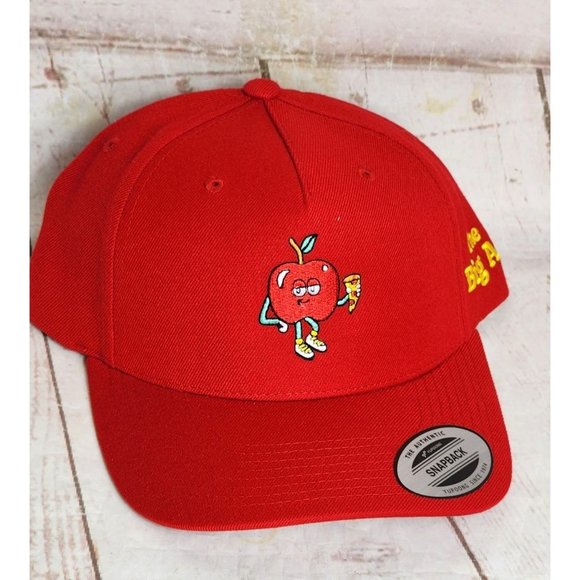 The Classics Yupoong Acrylic/Wool Red The Big Apple Embroidered Hat - Picture 1 of 16